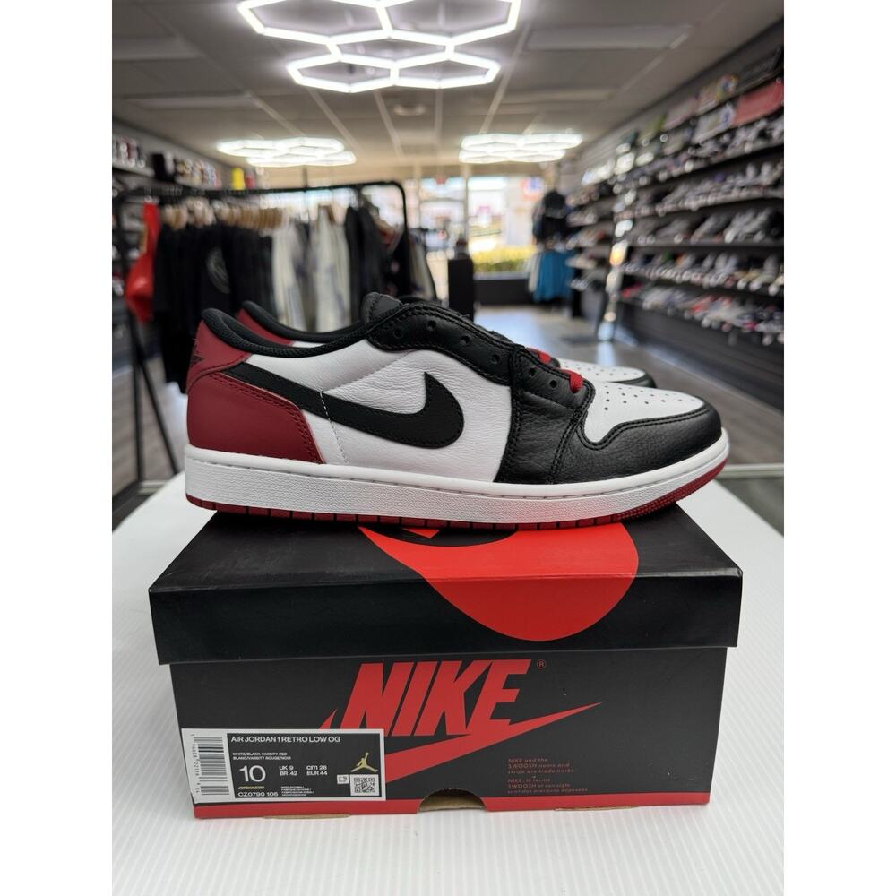 Size 10 - Nike Air Jordan 1 Retro Low OG Black Toe CZ0790-106